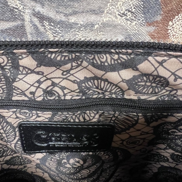 Carlos Santana Zebra Print Crossbody Purse New Without tag . I took it off - Picture 5 of 5